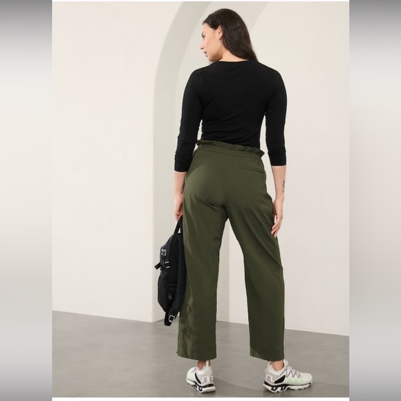NWT Athleta TREKKIE HIGH RISE PARACHUTE PANT / Aspen Olive - Picture 6 of 9